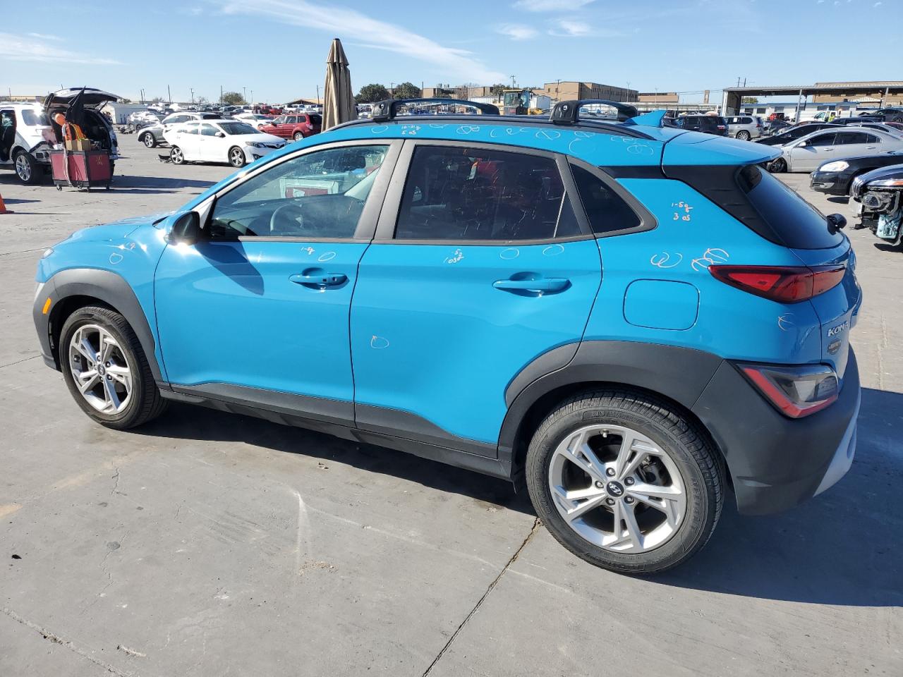 2022 Hyundai Kona VIN KM8K62AB7NU848729 Copart auction photo, hail damage thumbnail 2
