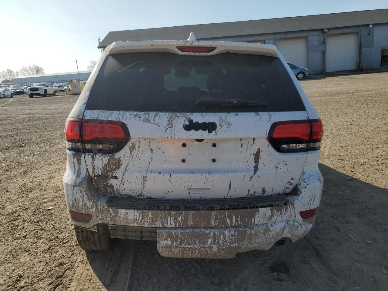 2018 Jeep Grand Cherokee VIN 1C4RJFAG9JC172966 Copart auction photo, front end / minor dent/scratches damage thumbnail 6