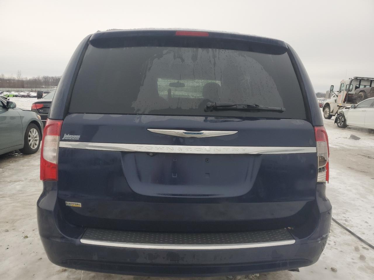 2014 Chrysler Town & Country VIN 2C4RC1BG8ER446117 Copart auction photo, front end / side damage thumbnail 6