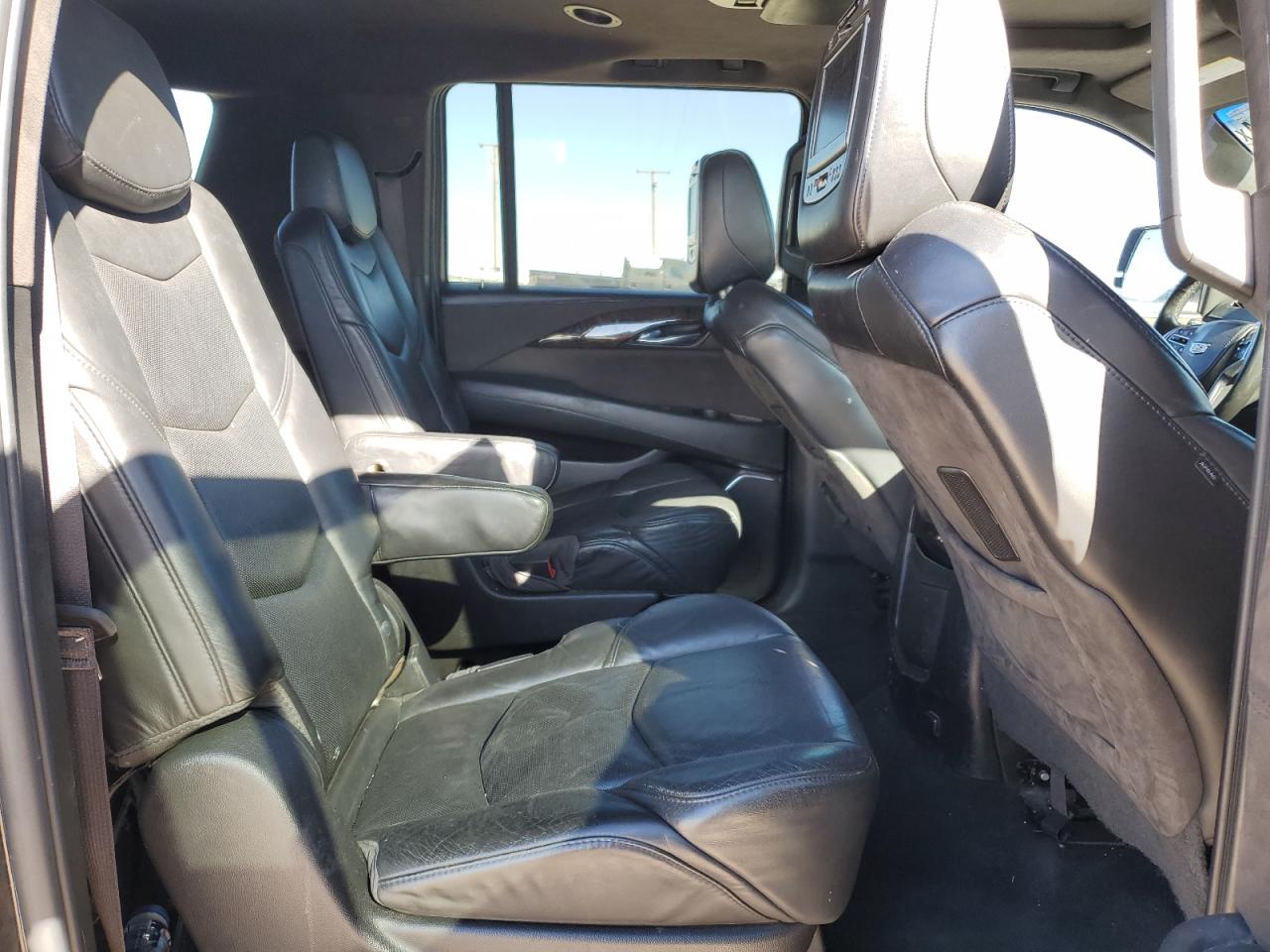 2016 Cadillac Escalade VIN 1GYS4KKJ8GR164594 Copart auction photo, hail damage thumbnail 12