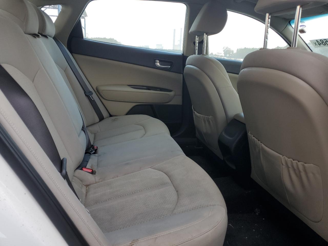 2016 KIA Optima VIN KNAGT4L31G5102176 Copart auction photo, rear end / minor dent/scratches damage thumbnail 10