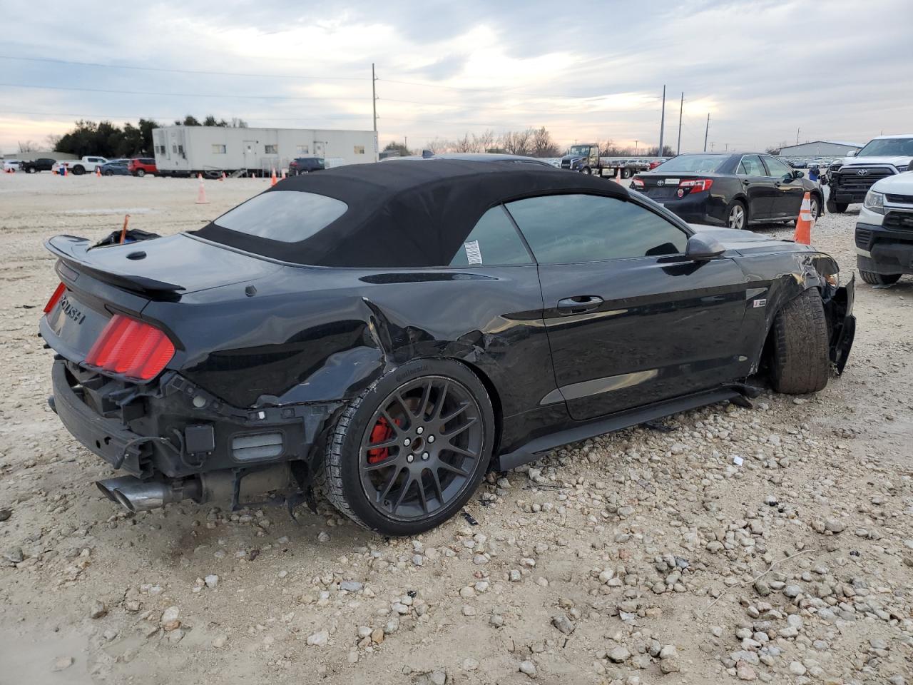 2015 Ford Mustang VIN 1FATP8FF6F5404599 Copart auction photo, all over damage thumbnail 3