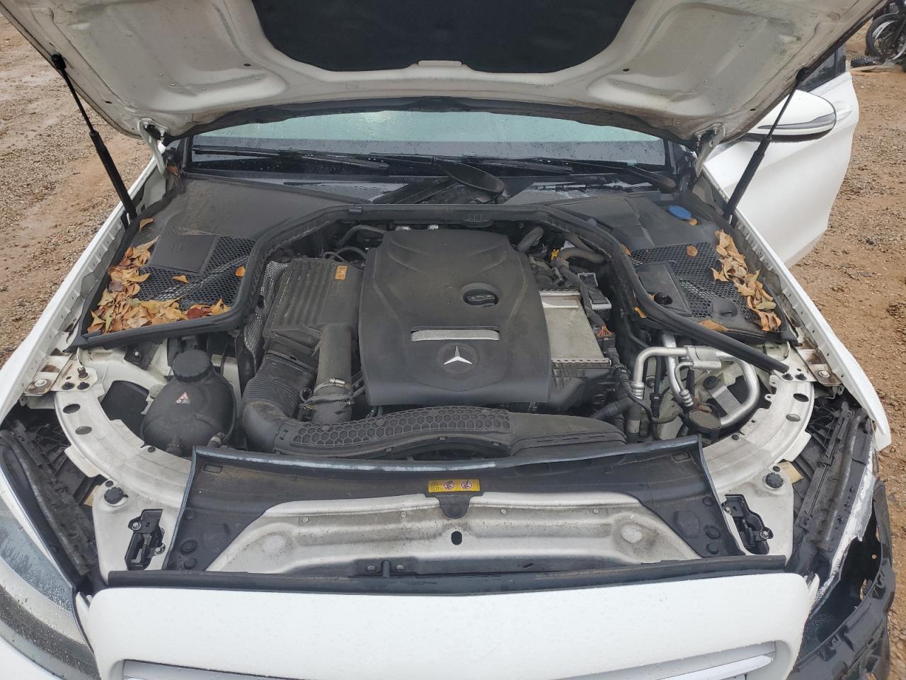 2017 Mercedes-Benz C-klasse VIN 55SWF4JBXHU216501 Copart auction photo, front end / minor dent/scratches damage thumbnail 12