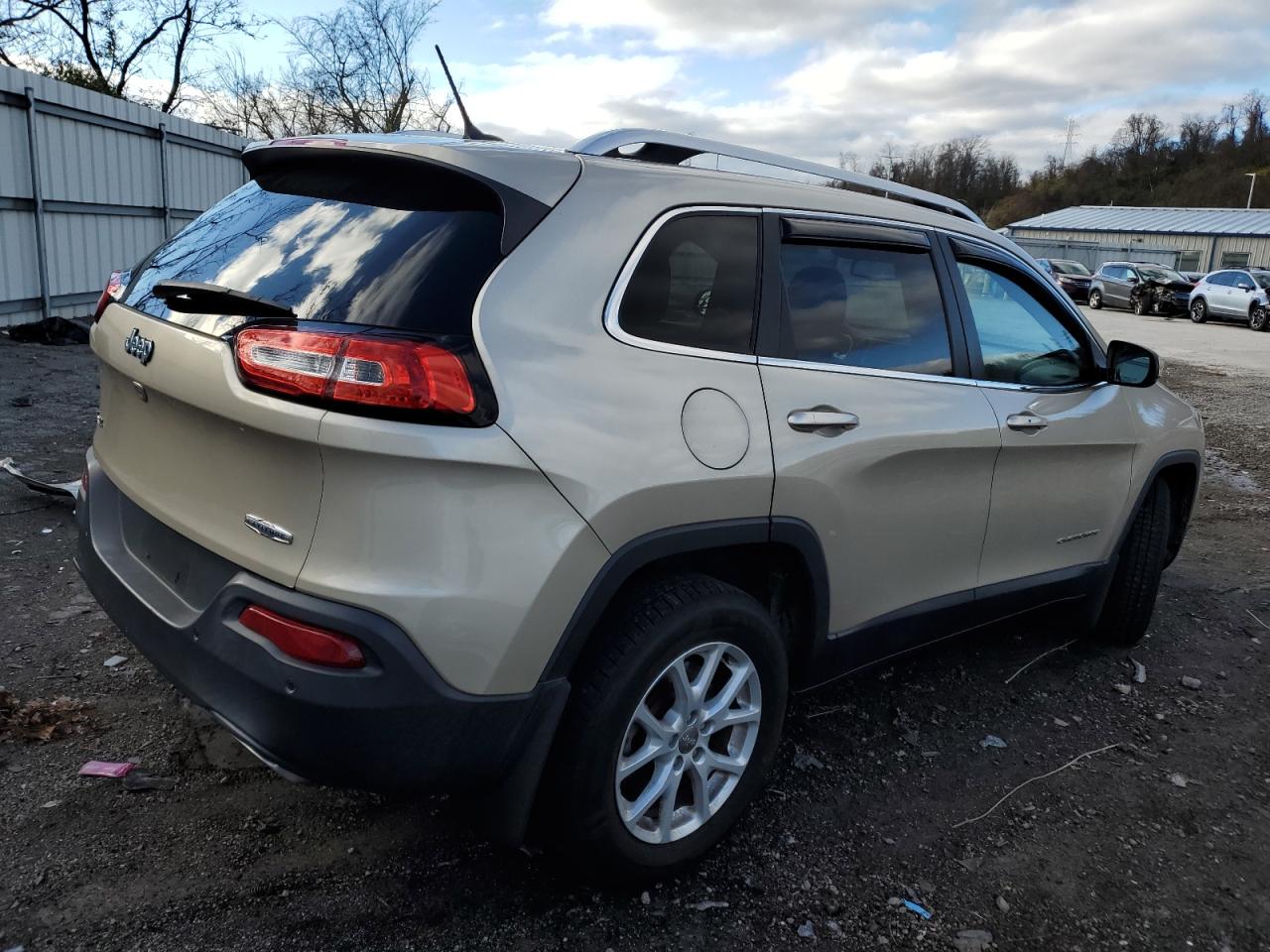 2015 Jeep Grand Cherokee VIN 1C4PJMCS4FW665005 Copart auction photo, side damage thumbnail 3