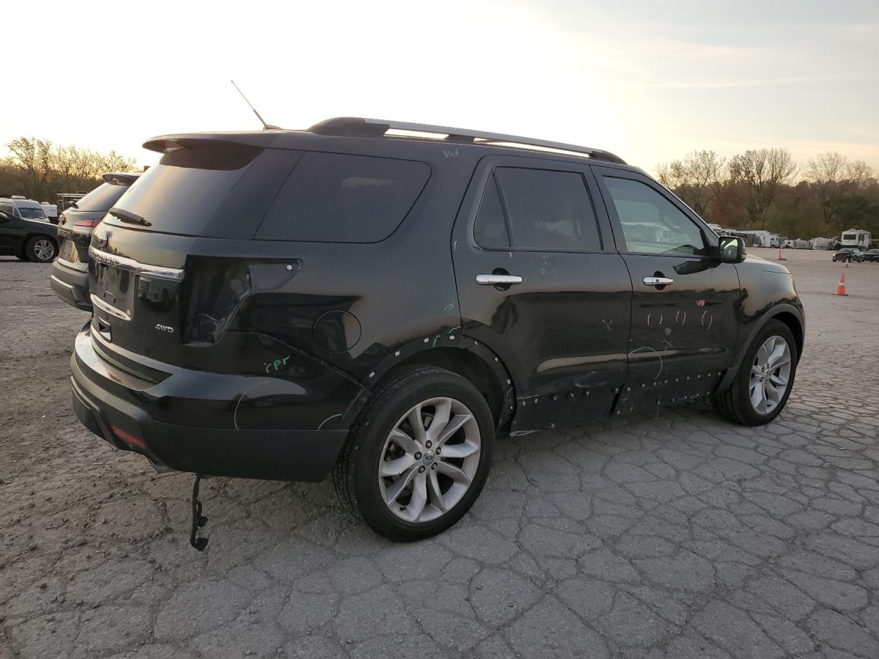 2011 Ford Explorer VIN 1FMHK8F89BGA05468 Copart auction photo, all over / minor dent/scratches damage thumbnail 3
