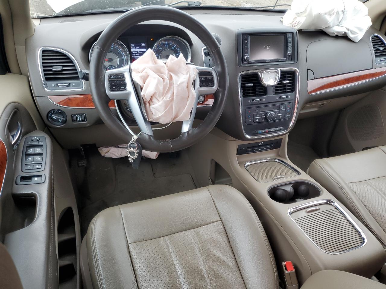 2014 Chrysler Town & Country VIN 2C4RC1CG2ER165008 Copart auction photo, front end / mechanical damage thumbnail 8