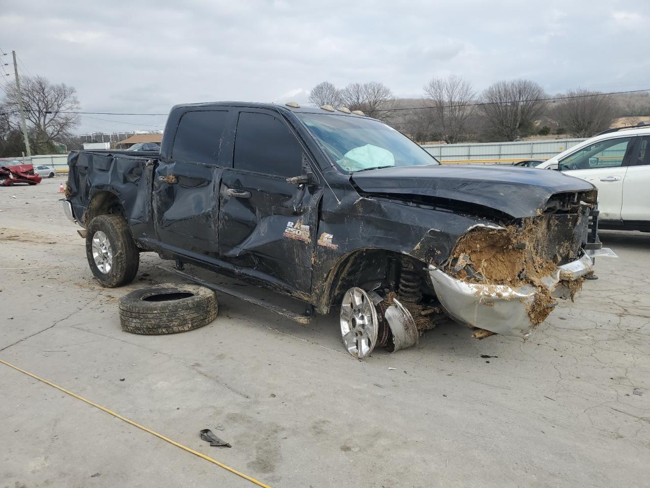 2016 RAM 2500 VIN 3C6UR5CL2GG125752 Copart auction photo, all over damage thumbnail 4