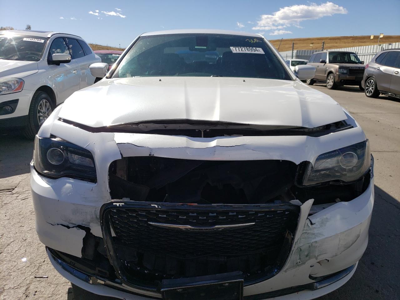 2015 Chrysler 300 VIN 2C3CCAGG0FH808810 Copart auction photo, front end / minor dent/scratches damage thumbnail 5