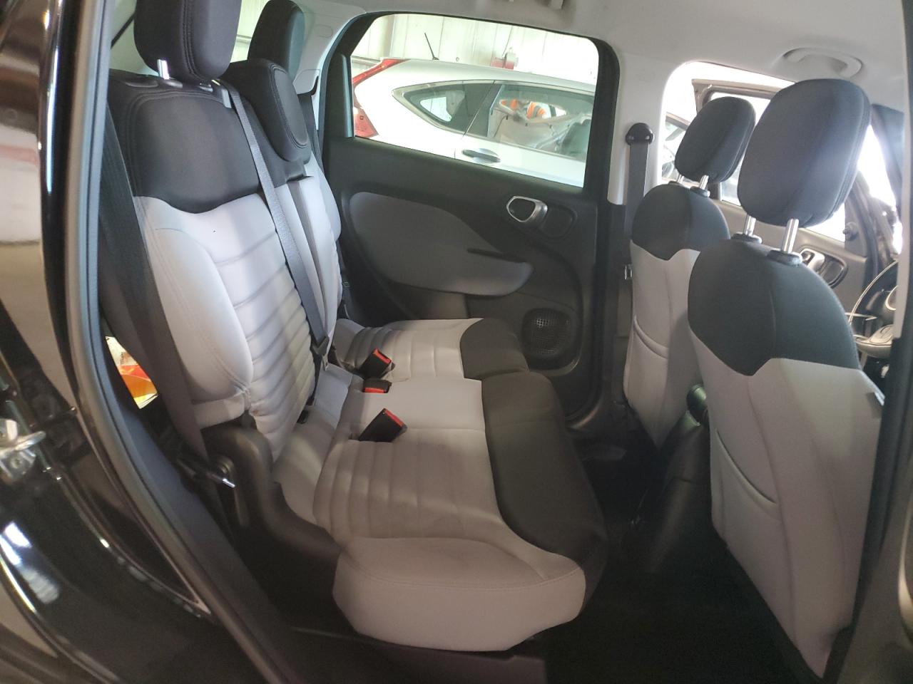 2014 Fiat 500 VIN ZFBCFABH5EZ016687 Copart auction photo, water/flood / minor dent/scratches damage thumbnail 11
