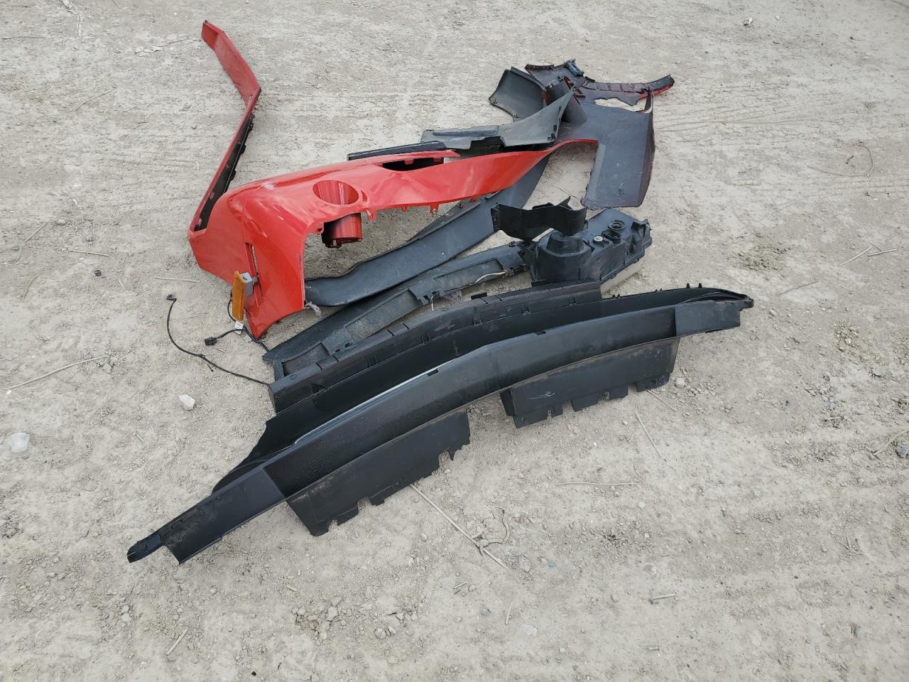 2010 Dodge Challenger VIN 2B3CJ4DV3AH321780 Copart auction photo, front end / minor dent/scratches damage thumbnail 14