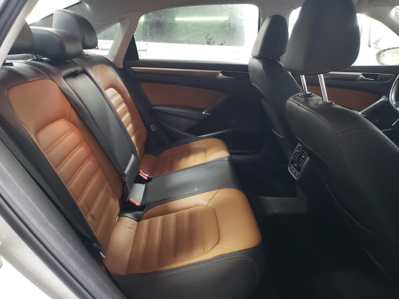 2018 Volkswagen Passat VIN 1VWCA7A30JC011332 Copart auction photo, front end damage thumbnail 10
