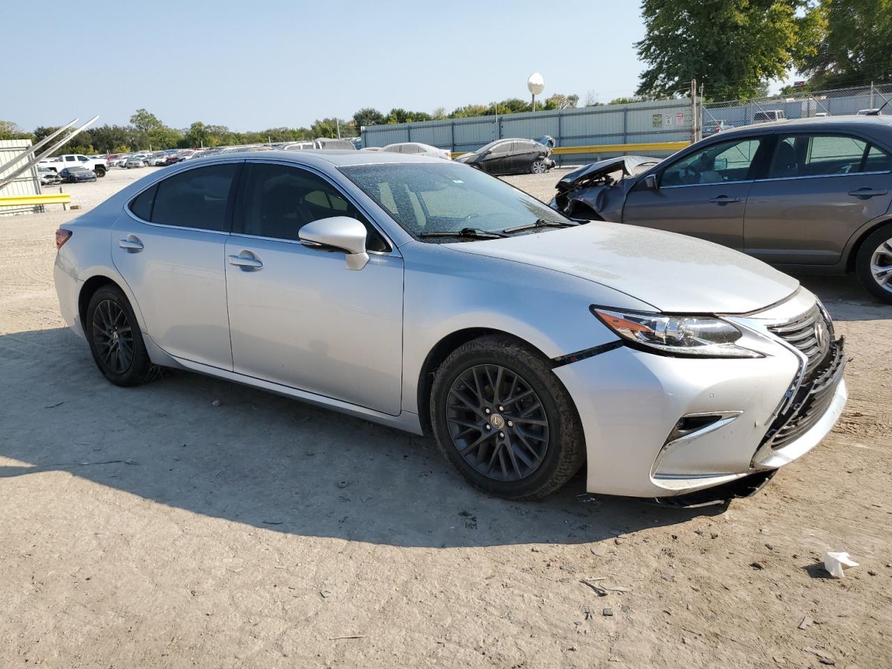 2018 Lexus ES VIN 58ABK1GG5JU092913 Copart auction photo, front end damage thumbnail 4