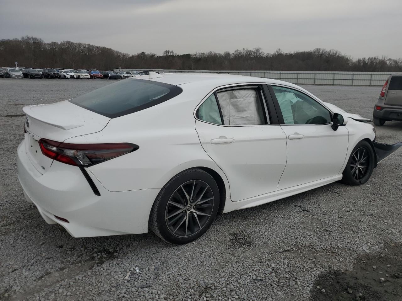 2021 Toyota Camry VIN 4T1G11AK2MU484894 Copart auction photo, front end damage thumbnail 3