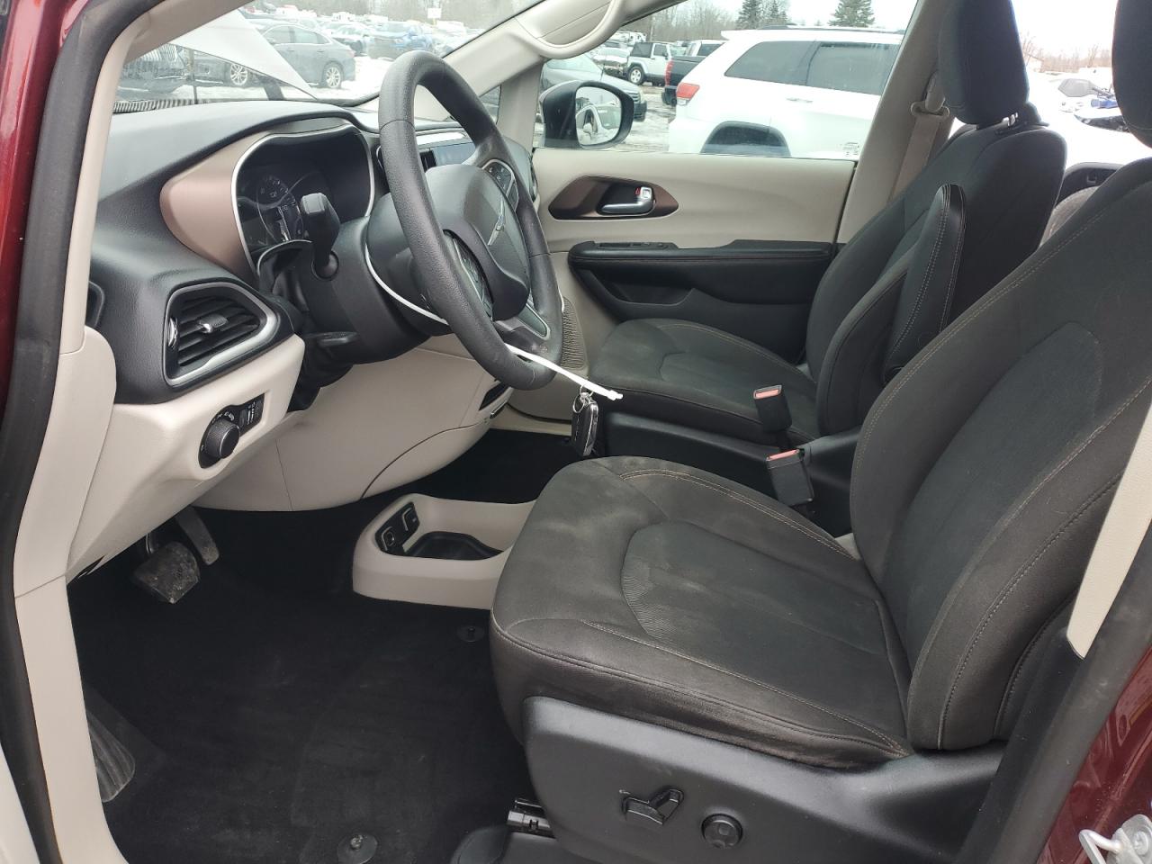 2017 Chrysler Pacifica VIN 2C4RC1DG9HR721463 Copart auction photo, front end damage thumbnail 7