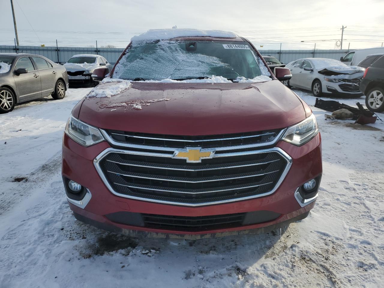 2018 Chevrolet Traverse VIN 1GNEVJKW9JJ121000 Copart auction photo, all over damage thumbnail 5