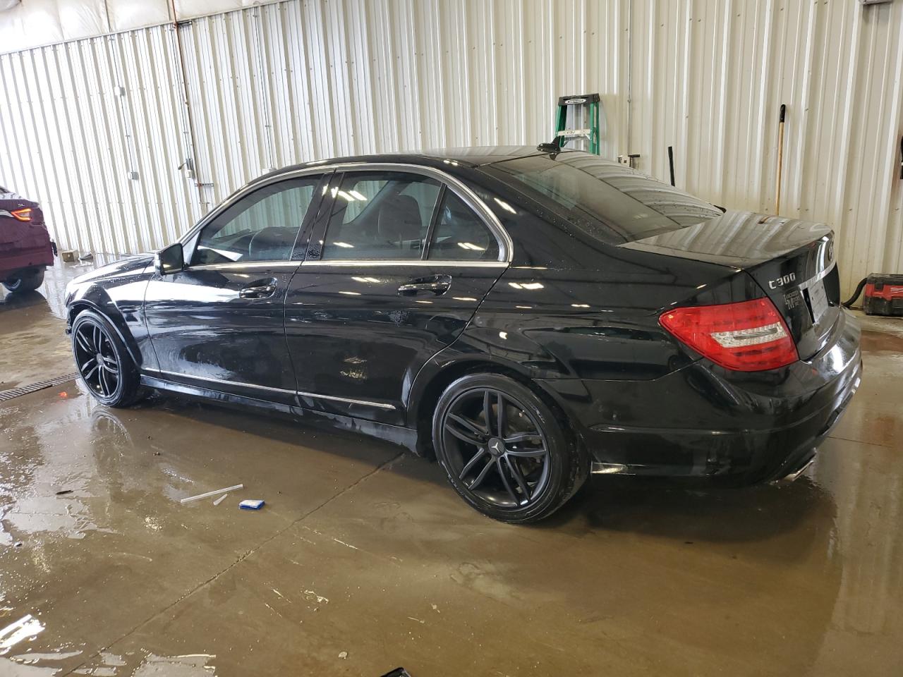 2013 Mercedes-Benz C-klasse VIN WDDGF8AB0DA842032 Copart auction photo, front end damage thumbnail 2