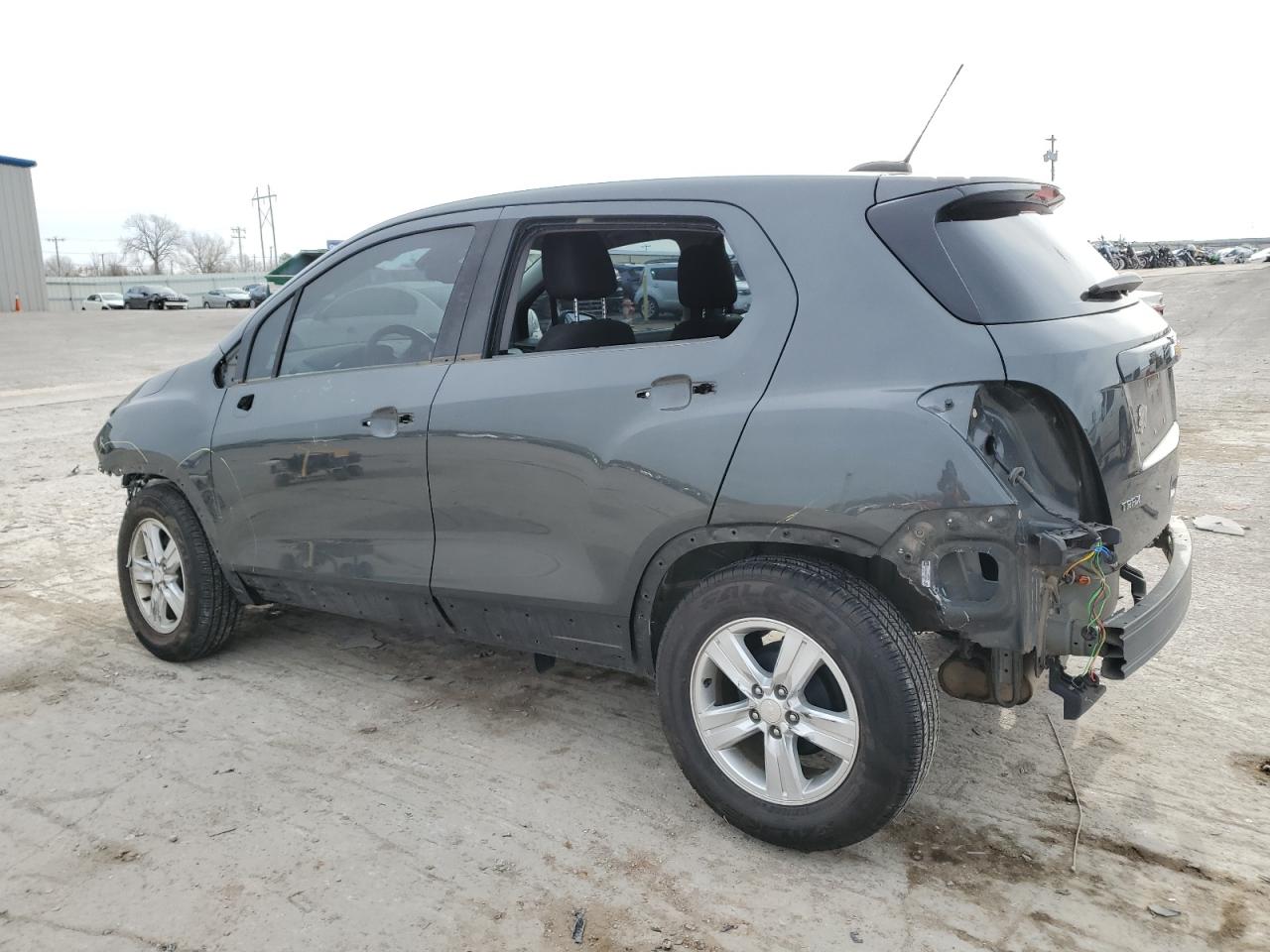 2019 Chevrolet Trax VIN 3GNCJKSB1KL373291 Copart auction photo, all over damage thumbnail 2