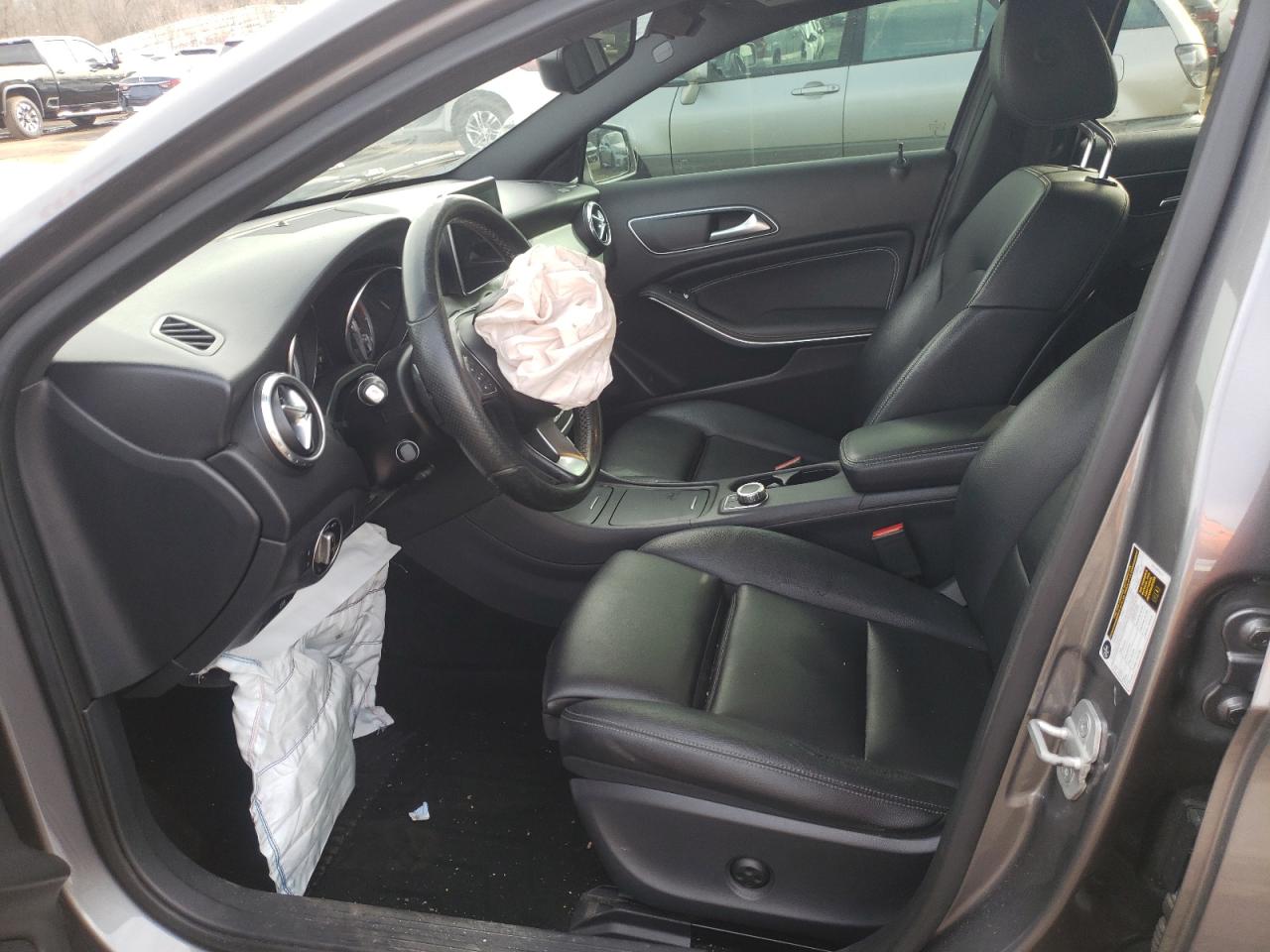 2016 Mercedes-Benz GLA-klasse VIN WDCTG4GB4GJ200112 Copart auction photo, front end / minor dent/scratches damage thumbnail 7