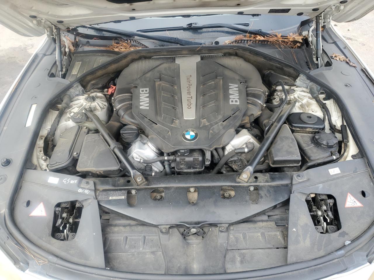 2012 BMW 7er VIN WBAKC6C50CC397171 Copart auction photo, rear end damage thumbnail 11