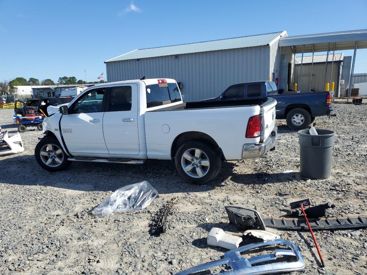 2017 RAM 1500 VIN 1C6RR7GT8HS555467 Copart auction photo, front end damage thumbnail 2