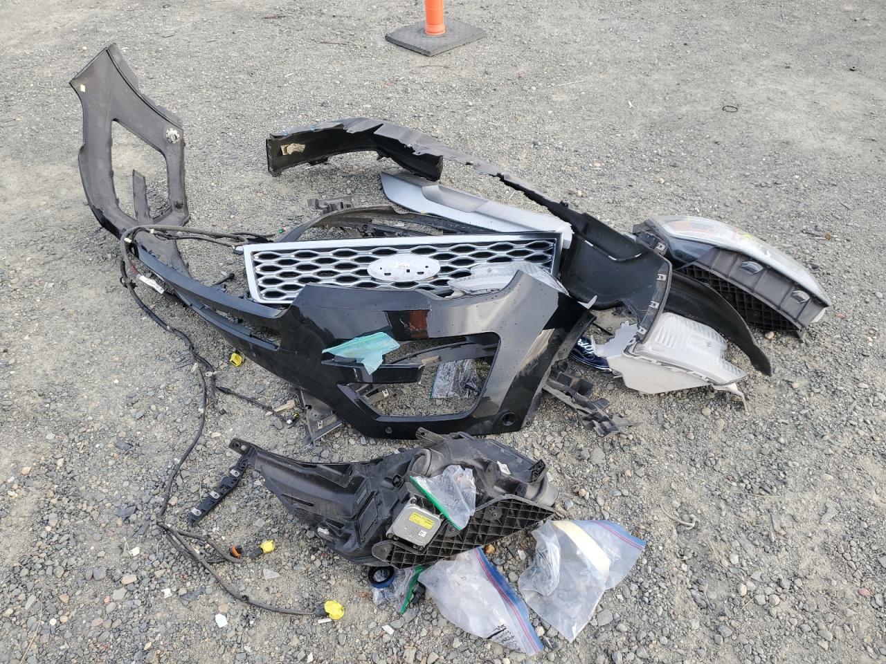 2016 Ford Explorer VIN 1FM5K8HTXGGC72419 Copart auction photo, front end damage thumbnail 15