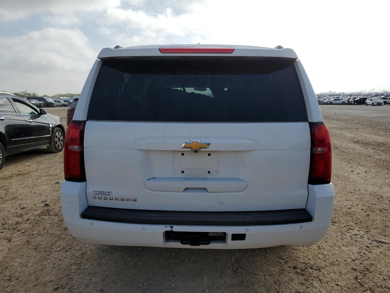 2017 Chevrolet Suburban VIN 1GNSKKEC2HR358698 Copart auction photo, front end damage thumbnail 6