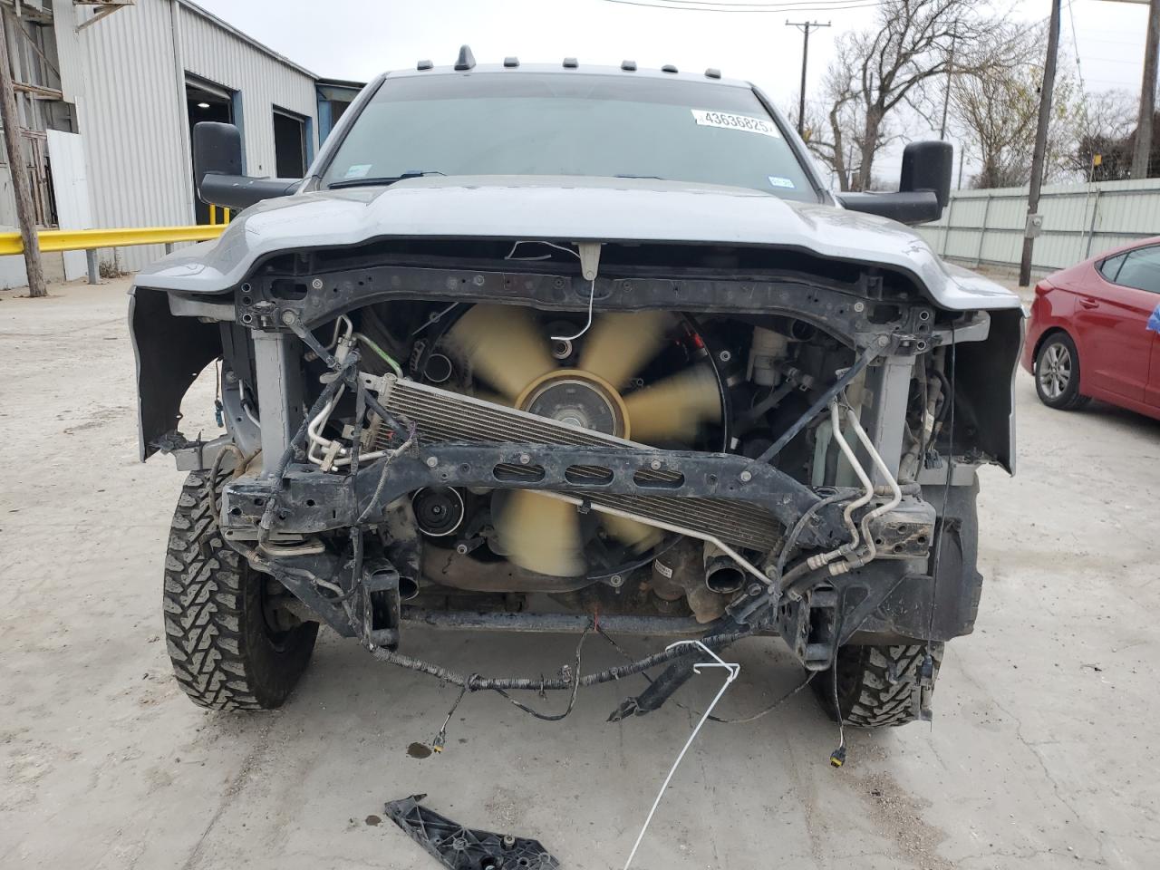 2021 RAM 3500 VIN 3C63RRGLXMG514776 Copart auction photo, front end / minor dent/scratches damage thumbnail 5