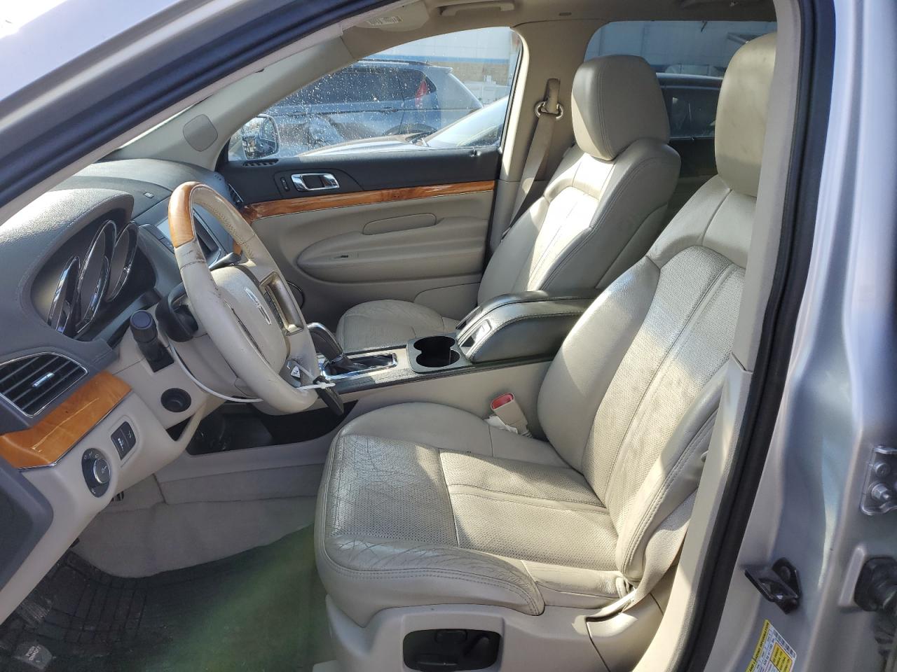2010 Lincoln MKT VIN 2LMHJ5AT7ABJ28113 Copart auction photo, front end damage thumbnail 7