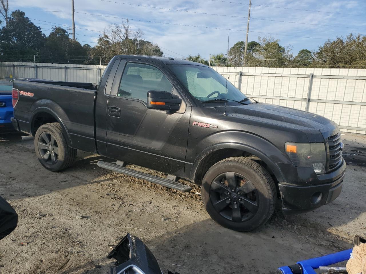2014 Ford F-150 VIN 1FTMF1CT3EFA49192 Copart auction photo, minor dent/scratches damage thumbnail 4