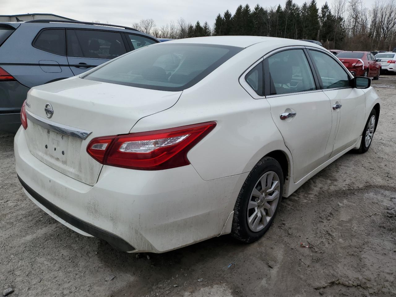 2017 Nissan Altima VIN 1N4AL3AP3HC262345 Copart auction photo, front end damage thumbnail 3