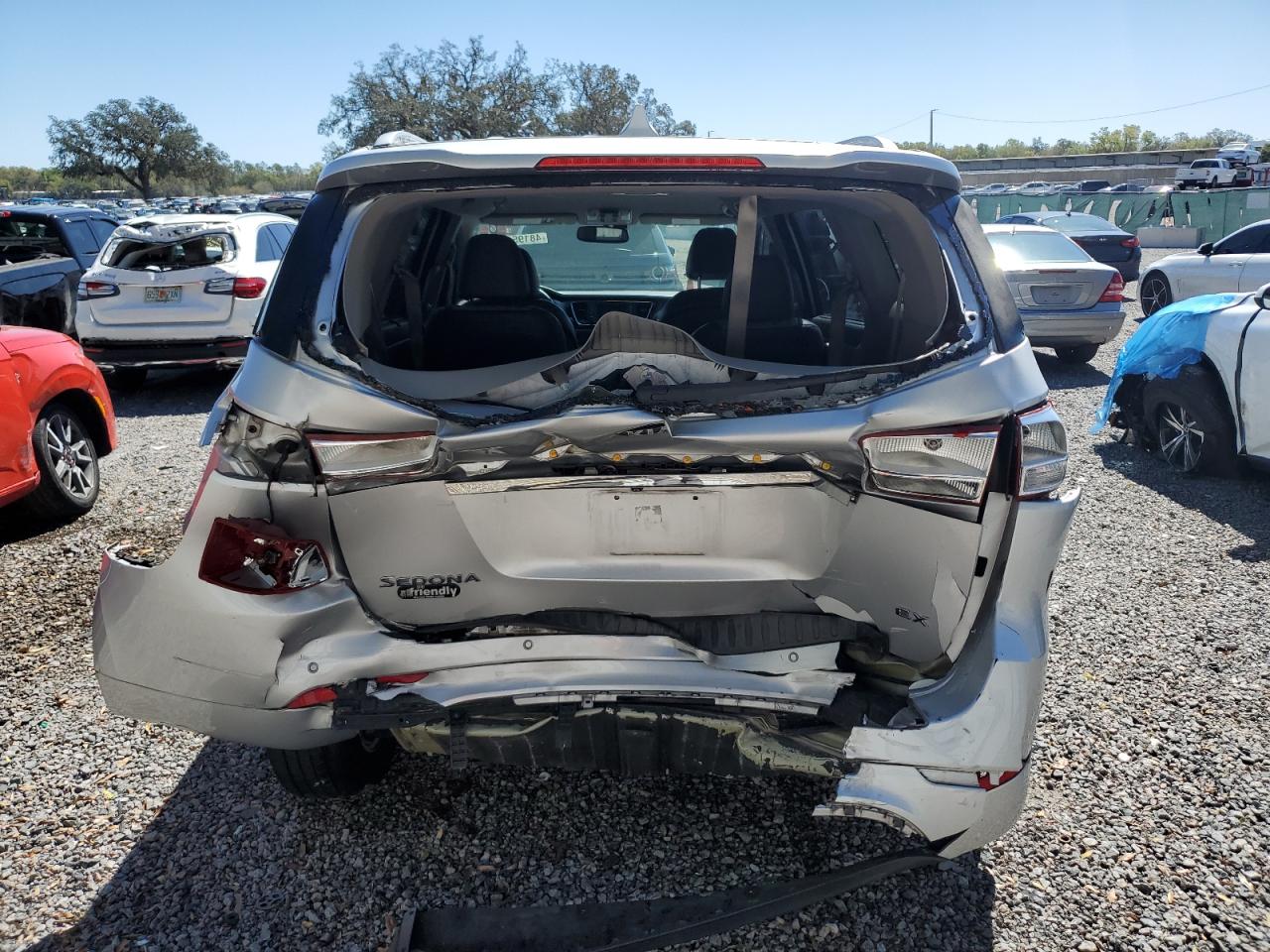 2018 KIA Sedona VIN KNDMC5C12J6346656 Copart auction photo, rear end damage thumbnail 6