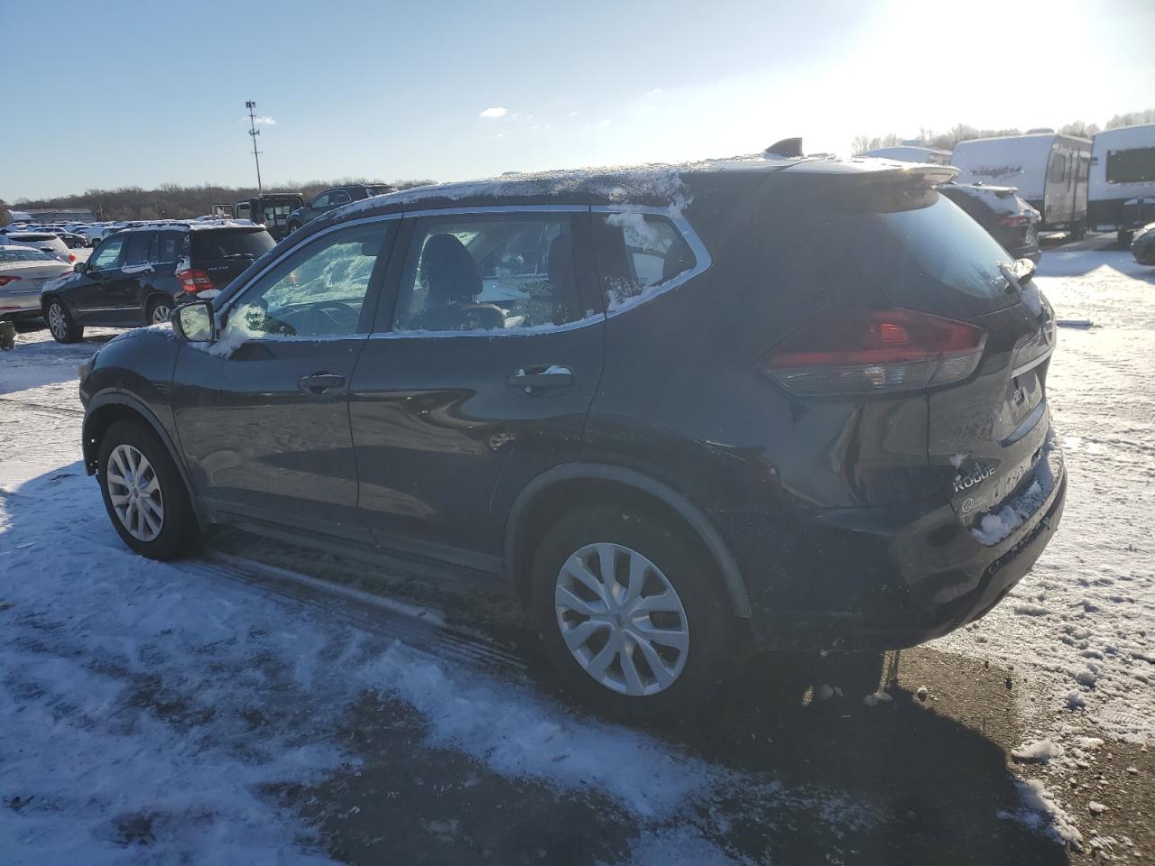 2018 Nissan Rogue VIN KNMAT2MV0JP538347 Copart auction photo, all over damage thumbnail 2