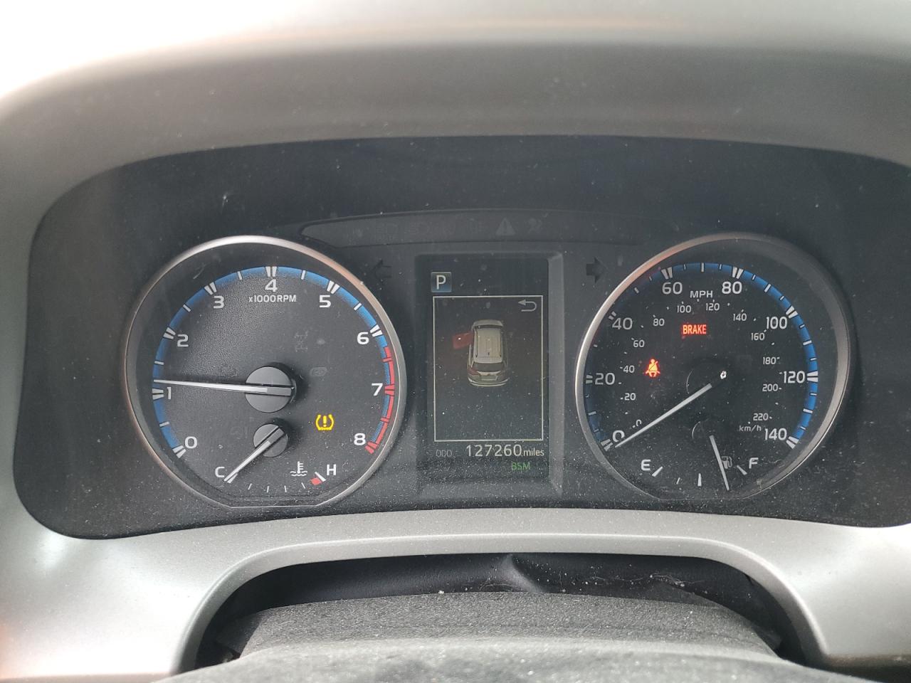2018 Toyota RAV 4 VIN 2T3RFREV8JW726040 Copart auction photo, front end / side damage thumbnail 9