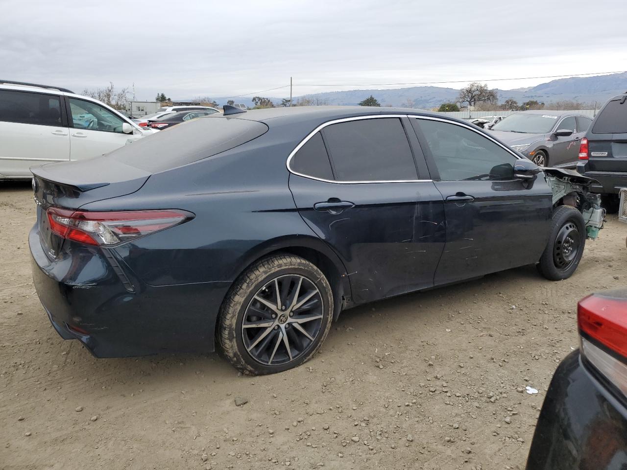 2021 Toyota Camry VIN 4T1G31AK4MU028728 Copart auction photo, front end damage thumbnail 3