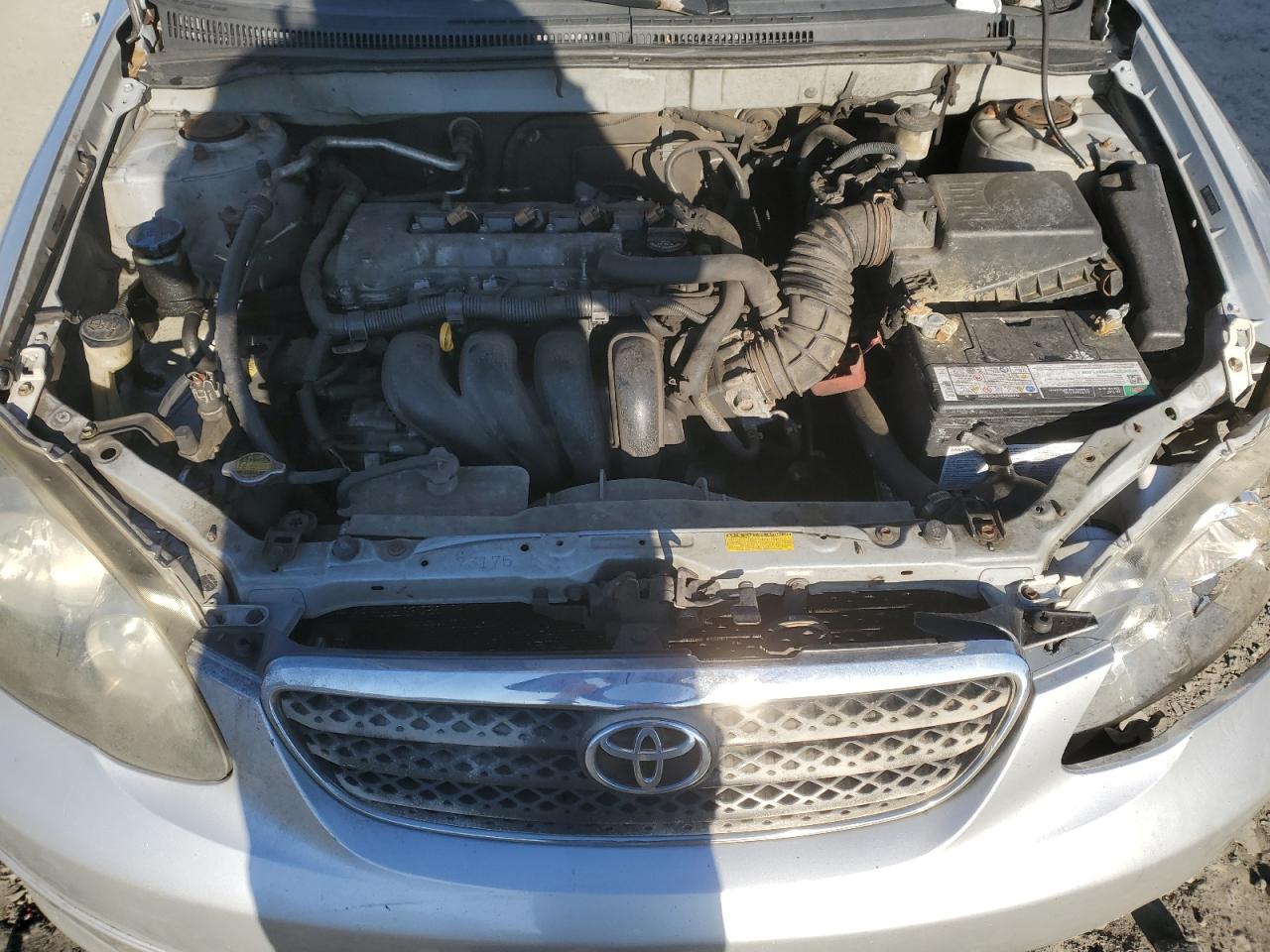 2006 Toyota Corolla VIN 2T1BR32E06C701015 Copart auction photo, front end / side damage thumbnail 11