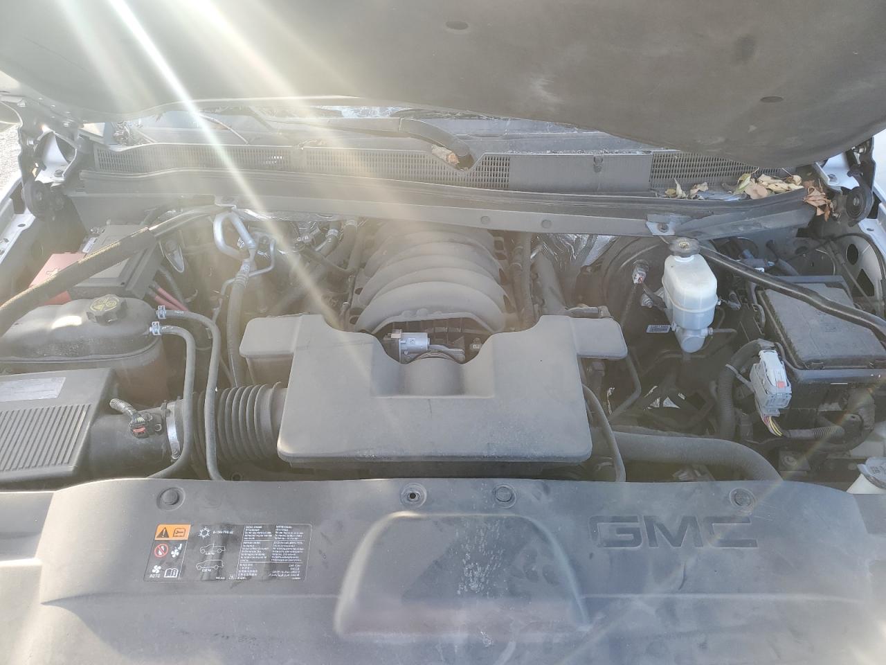 2016 GMC Yukon VIN 1GKS2GKC1GR198214 Copart auction photo, top/roof damage thumbnail 13