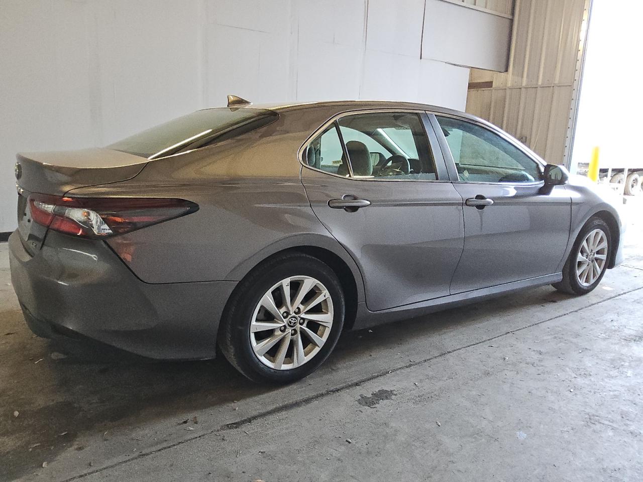 2024 Toyota Camry VIN 4T1C11AK2RU221925 Copart auction photo, rear end / side damage thumbnail 3