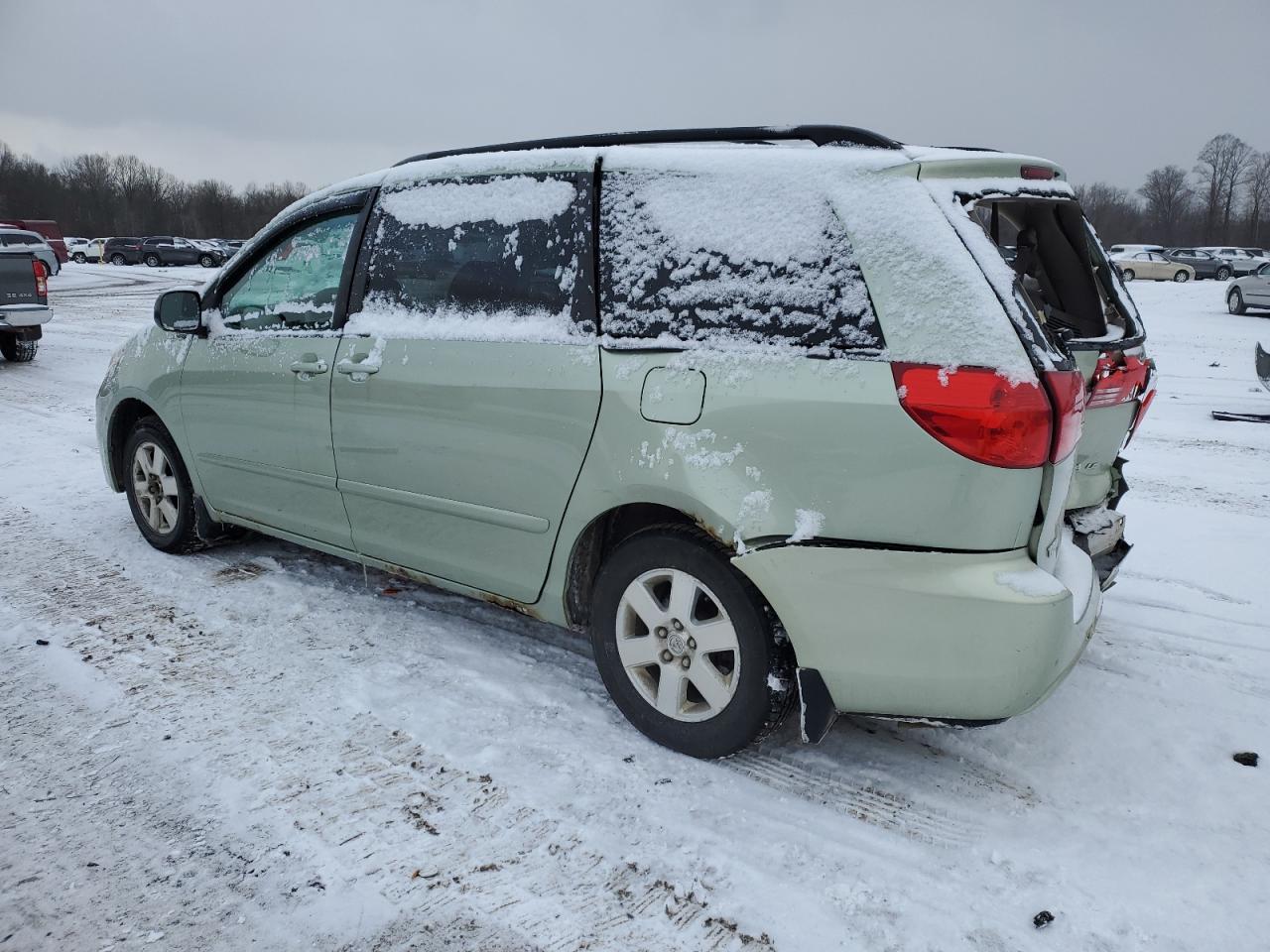 2009 Toyota Sienna VIN 5TDZK23C49S273312 Copart auction photo, rear end / side damage thumbnail 2