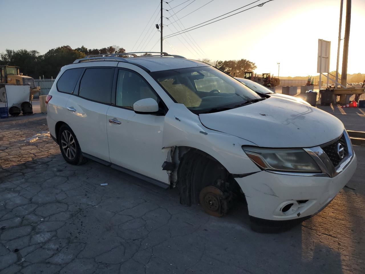 2013 Nissan Pathfinder VIN 5N1AR2MM3DC634115 Copart auction photo, side / front end damage thumbnail 4