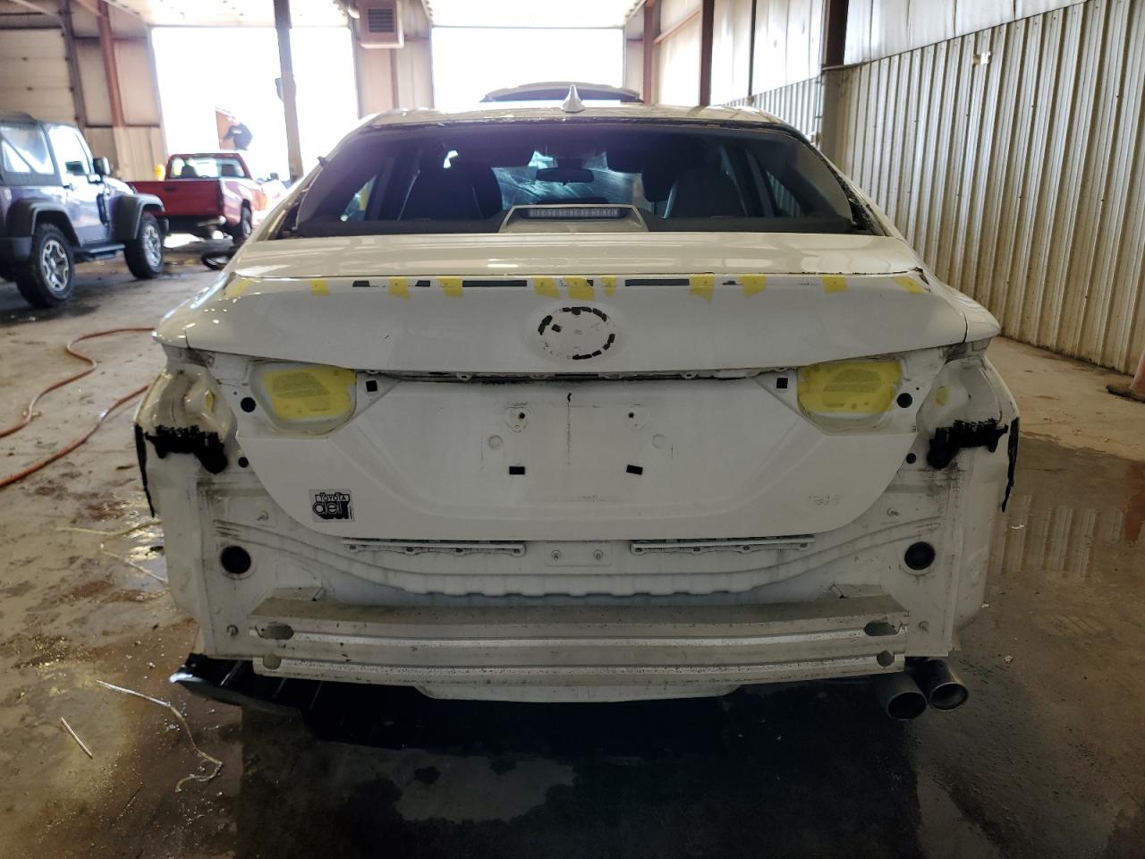 2020 Toyota Camry VIN 4T1G11AK8LU895957 Copart auction photo, front end / rear end damage thumbnail 6