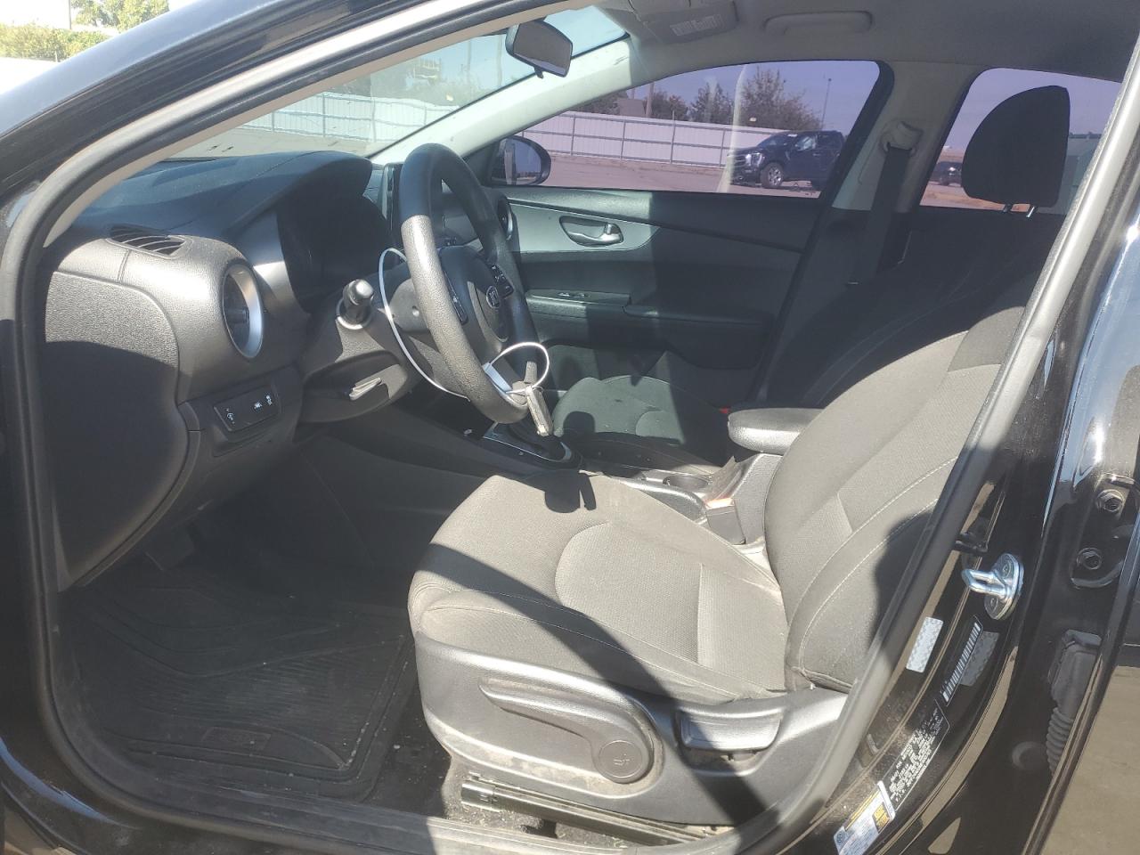 2021 KIA Forte VIN 3KPF24AD2ME400765 Copart auction photo, rear end / minor dent/scratches damage thumbnail 7
