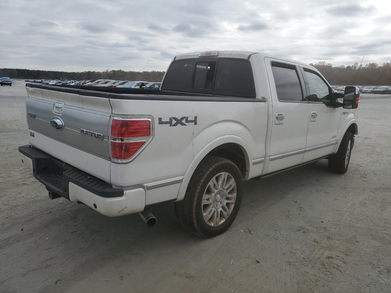 2013 Ford F-150 VIN 1FTFW1ET5DFB16797 Copart auction photo, top/roof / front end damage thumbnail 3