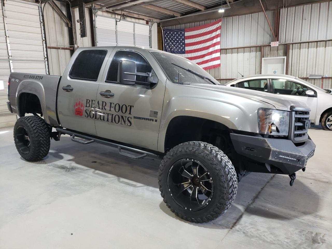 2008 GMC Sierra VIN 3GTEK13J88G260163 Copart auction photo, front end / side damage thumbnail 3