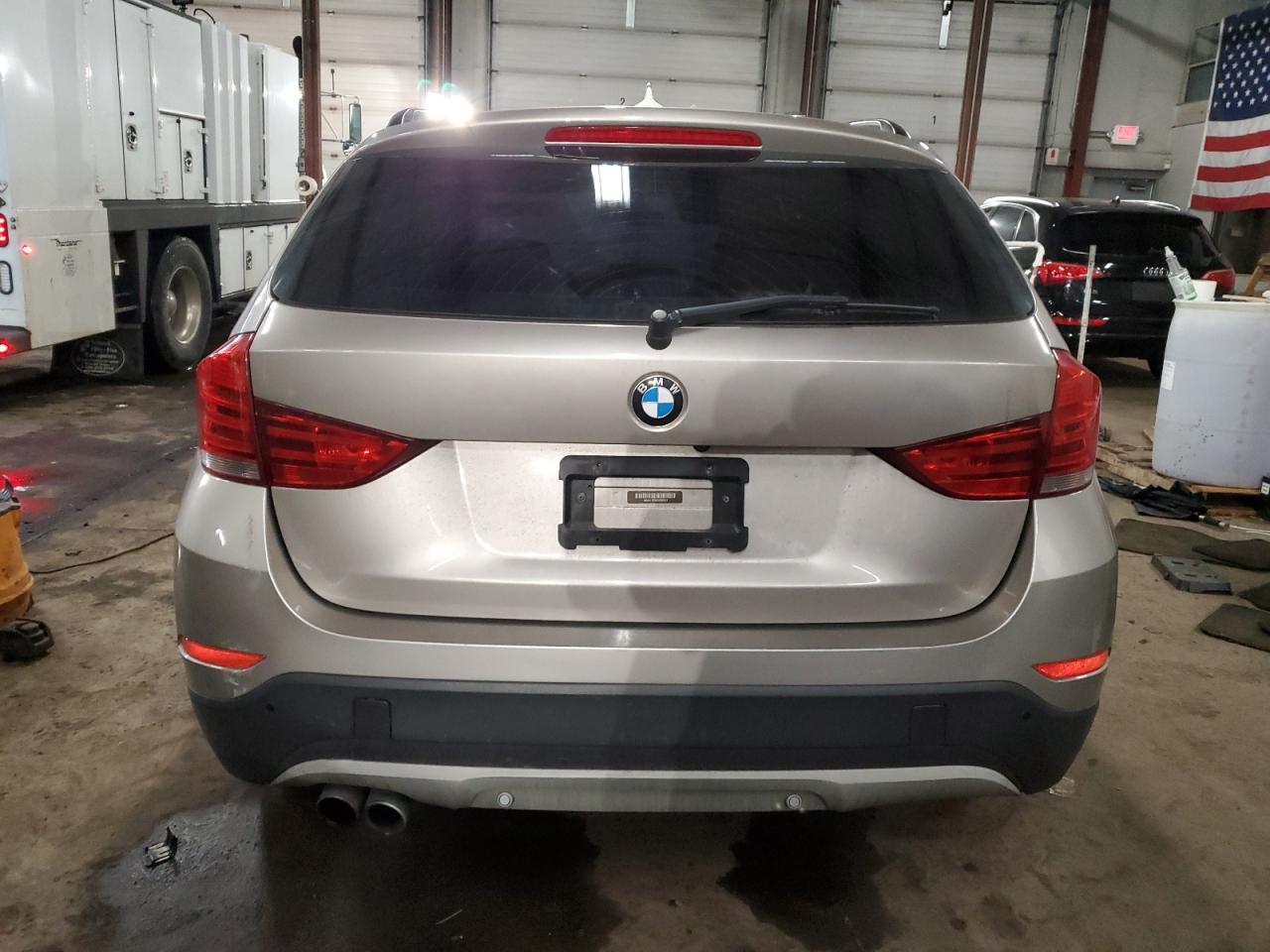 2013 BMW X1 VIN WBAVL1C5XDVR90624 Copart auction photo, side / front end damage thumbnail 6