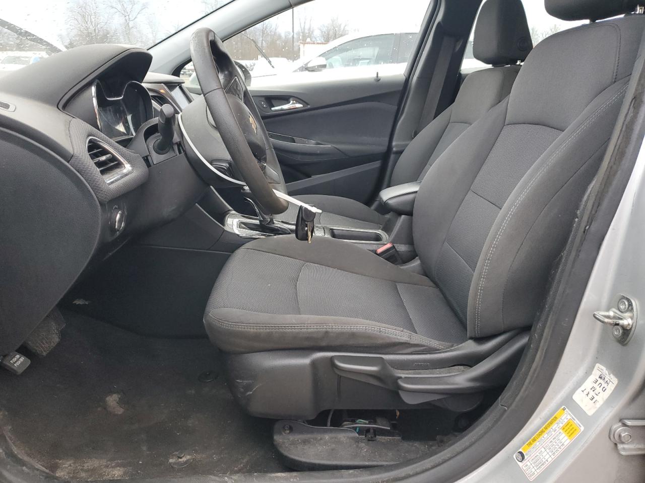 2019 Chevrolet Cruze VIN 1G1BE5SM8K7114984 Copart auction photo, front end / side damage thumbnail 7