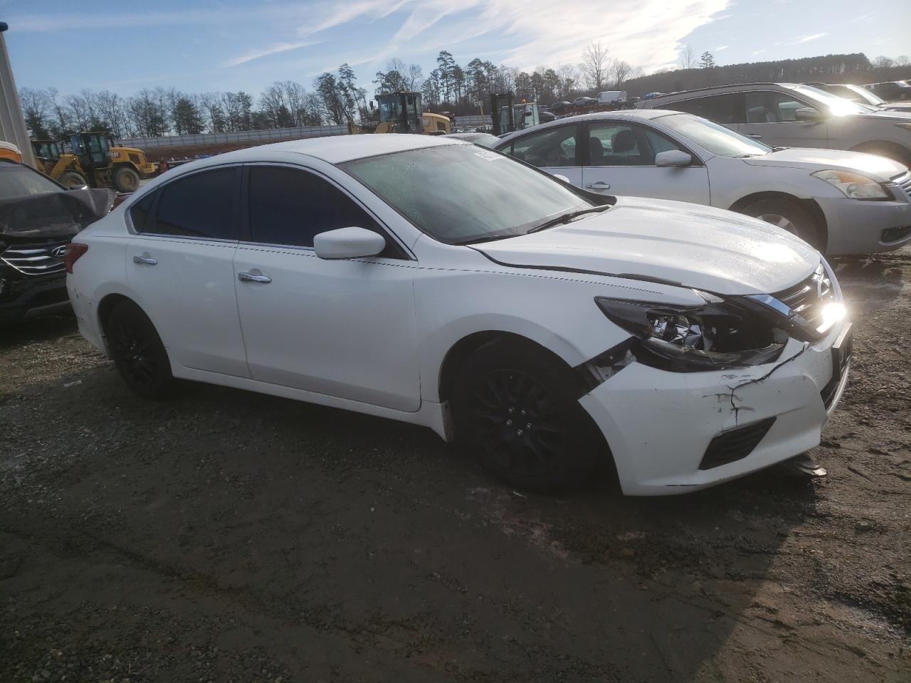 2018 Nissan Altima VIN 1N4AL3AP3JC472336 Copart auction photo, front end / minor dent/scratches damage thumbnail 4