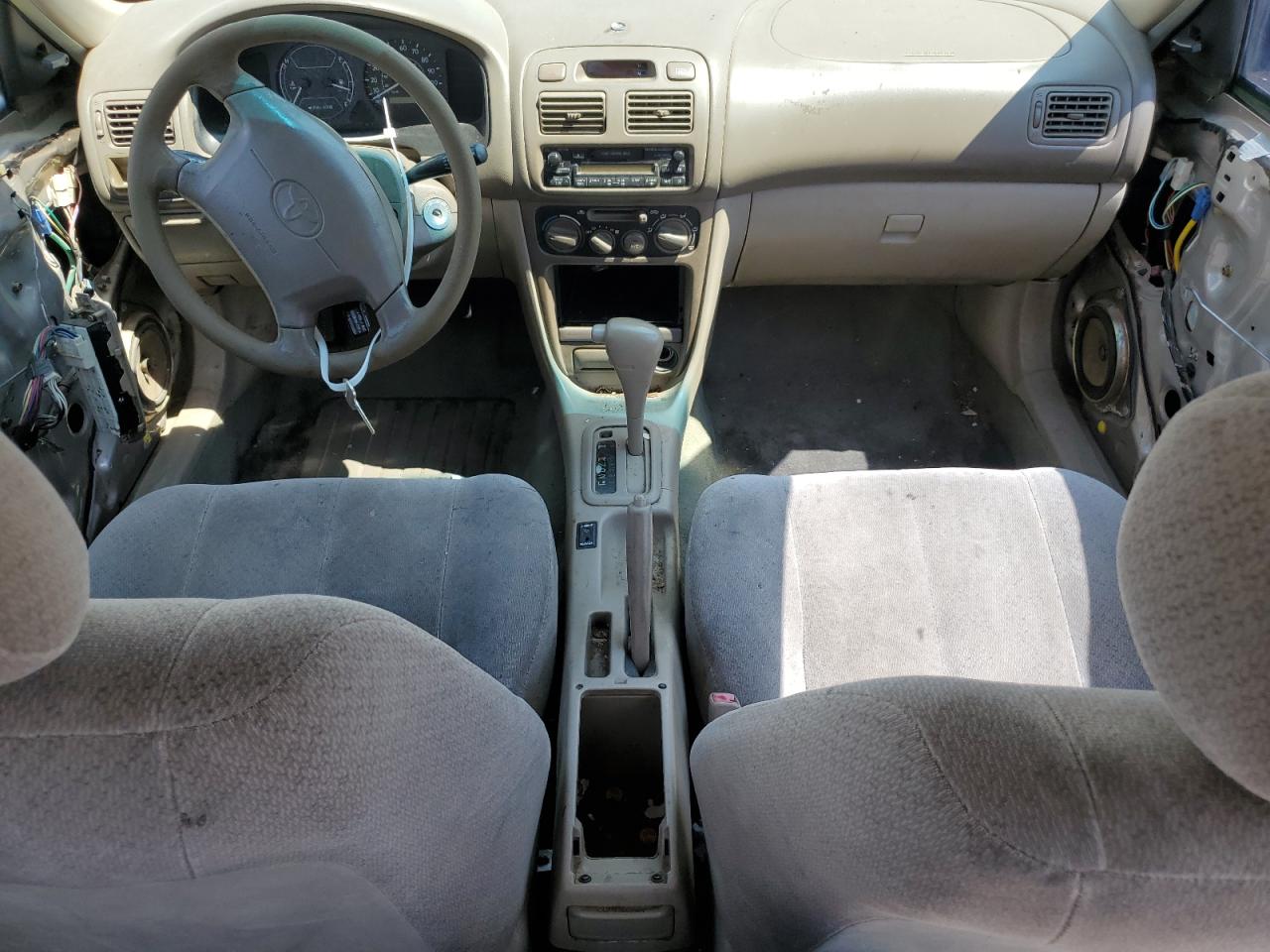 1998 Toyota Corolla VIN 1NXBR12E4WZ107630 Copart auction photo, front end / rear end damage thumbnail 8