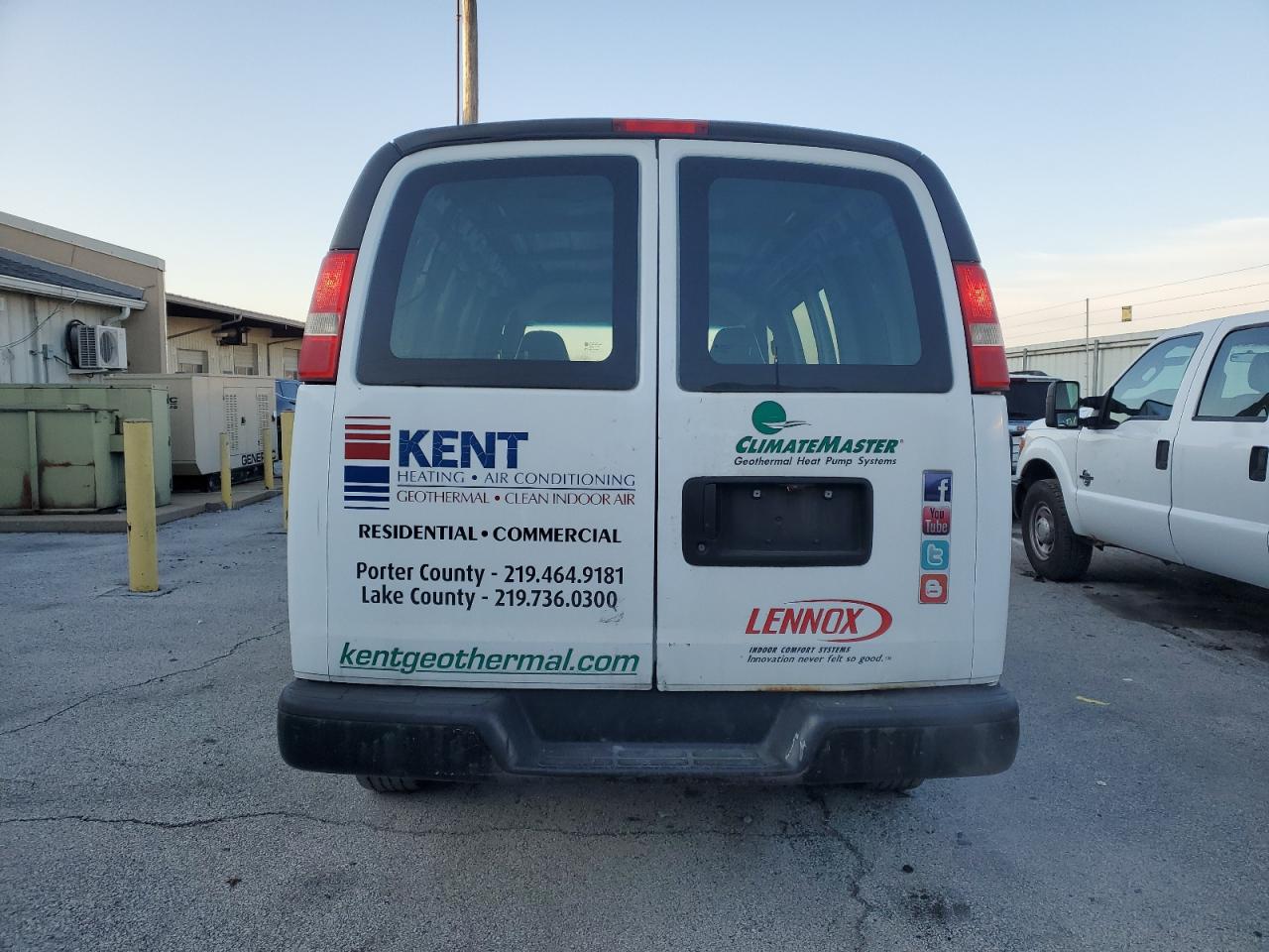 2012 Chevrolet Express VIN 1GCWGFCA4C1202089 Copart auction photo, front end damage thumbnail 6