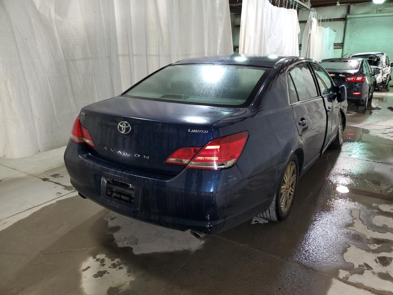 2006 Toyota Avalon VIN 4T1BK36B36U147942 Copart auction photo, front end / side damage thumbnail 4