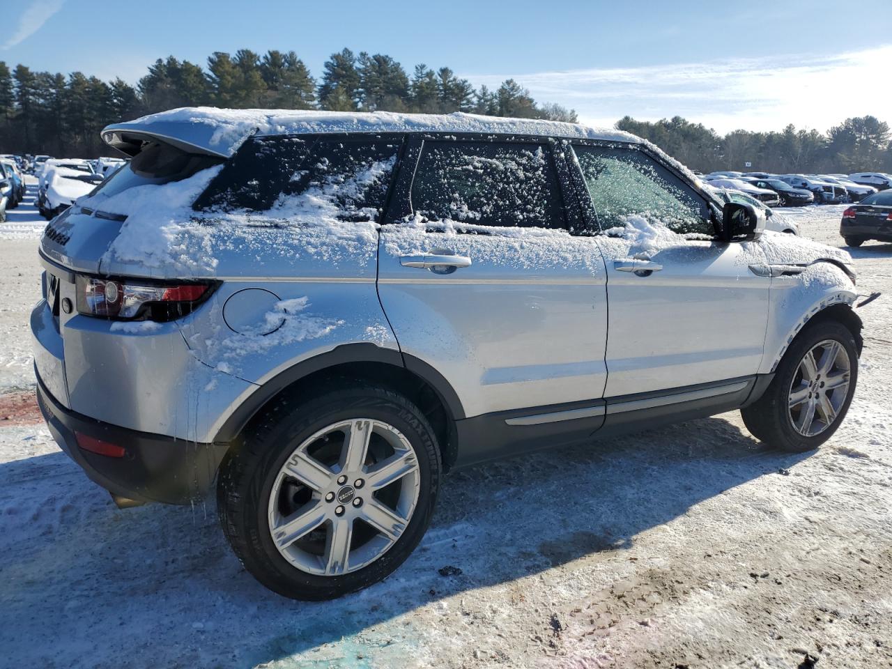 2012 Land Rover Range rover evoque VIN SALVR2BG9CH604260 Copart auction photo, front end / mechanical damage thumbnail 3